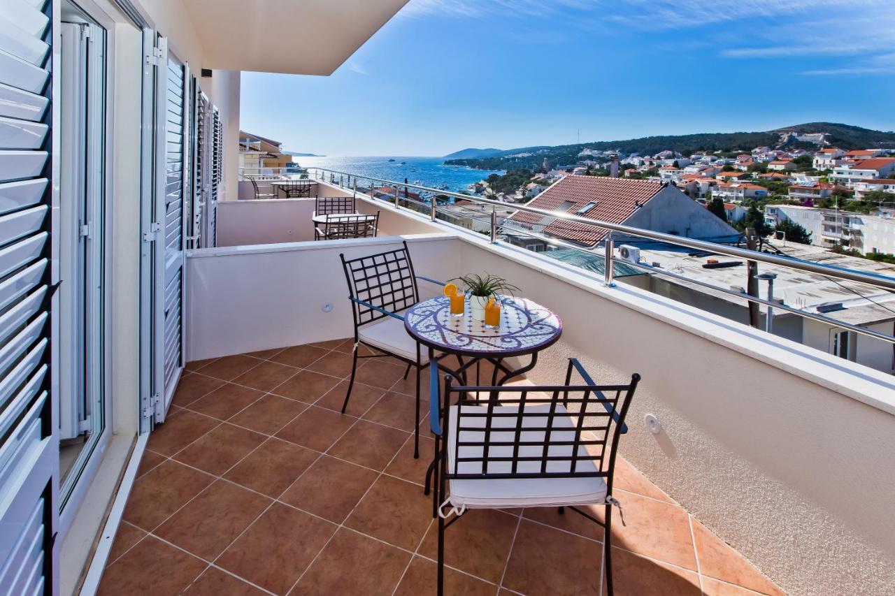 Apartments And Rooms Marija Χβαρ Εξωτερικό φωτογραφία