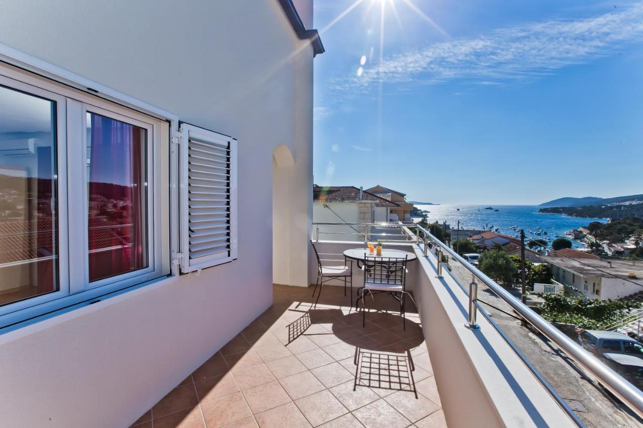 Apartments And Rooms Marija Χβαρ Εξωτερικό φωτογραφία