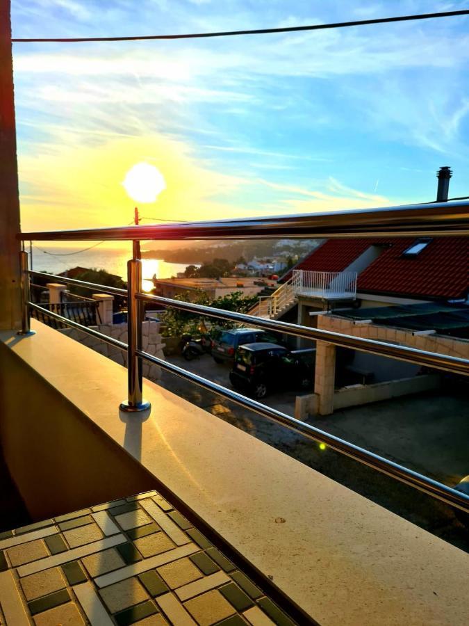 Apartments And Rooms Marija Χβαρ Εξωτερικό φωτογραφία