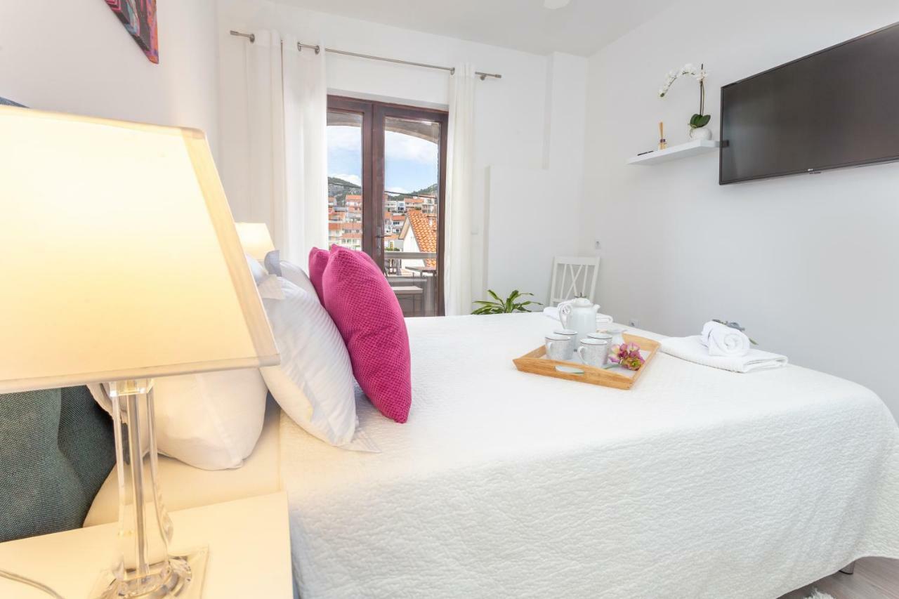 Apartments And Rooms Marija Χβαρ Εξωτερικό φωτογραφία